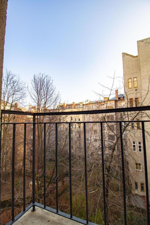 Small Paris Budapeszt Zewnętrze zdjęcie