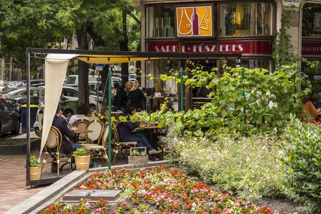 Small Paris Budapeszt Zewnętrze zdjęcie
